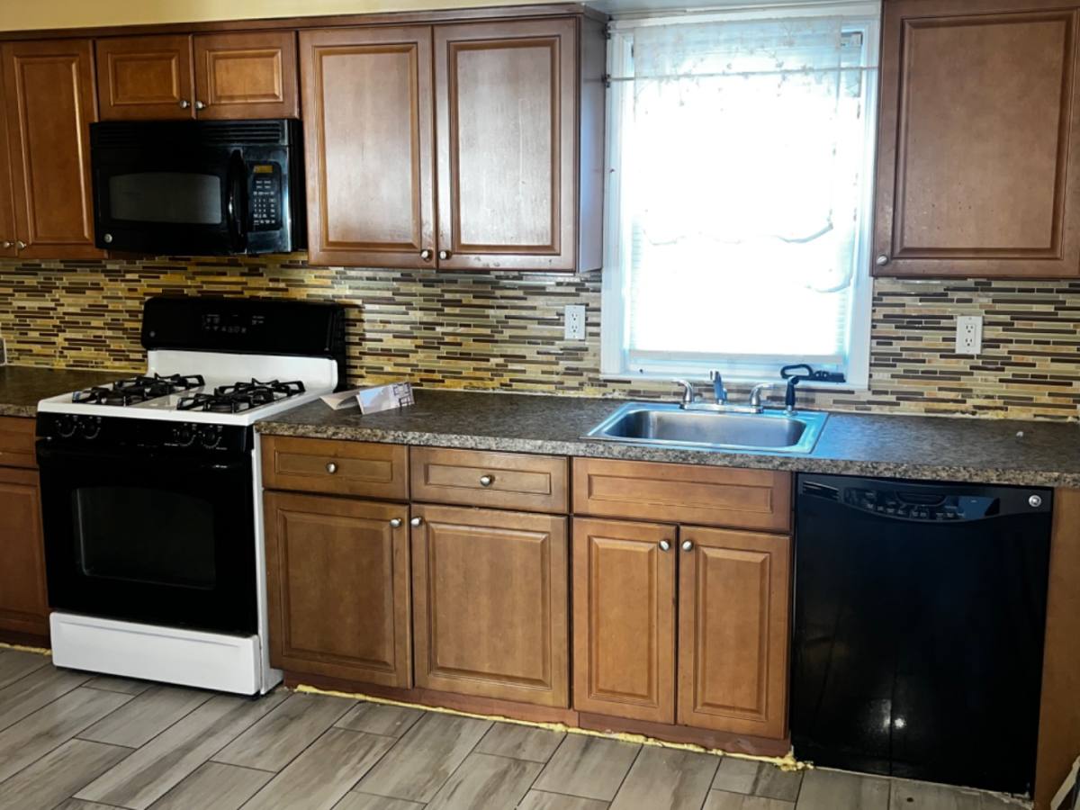 House for rent at 50 Lester St, Wallington, NJ 07057