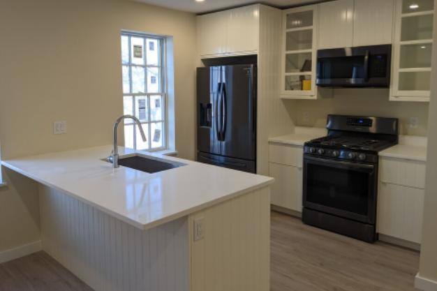 House for rent at 289 Central St, Lowell, MA 01852