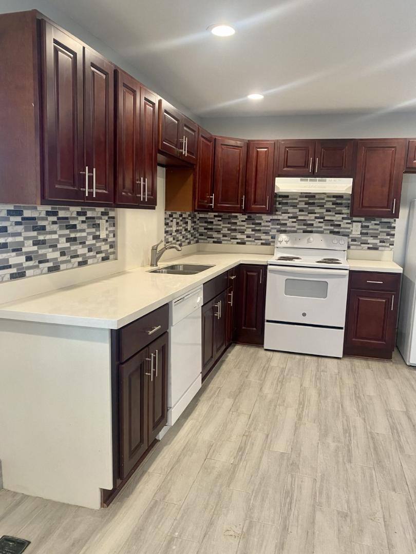 House for rent at 505 Oak Alley Dr, La Place, LA 70068