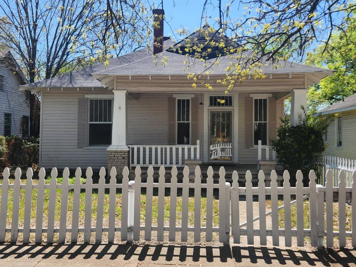 Townhouse for rent at 1428 18th St, Columbus, GA 31901