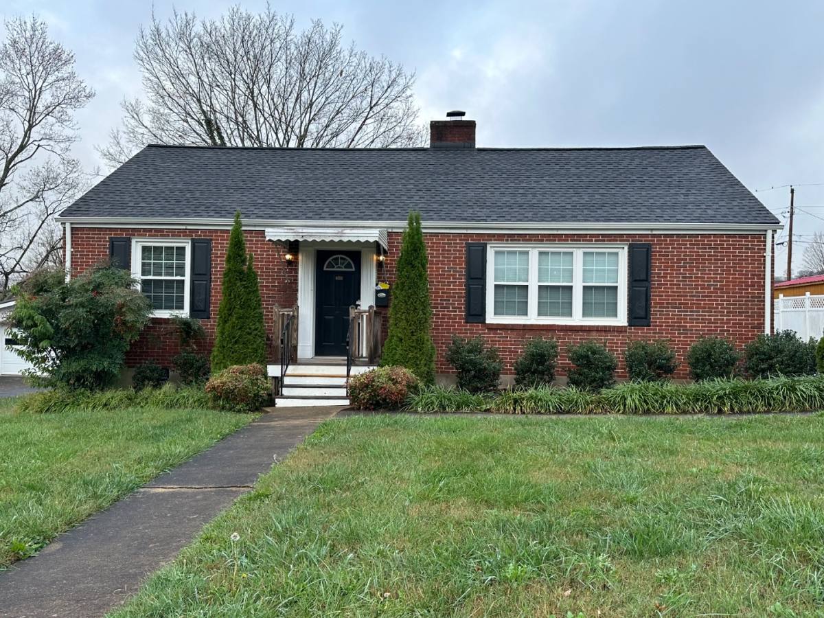House for rent at 812 Fairmont Ave, Kingsport, TN 37660