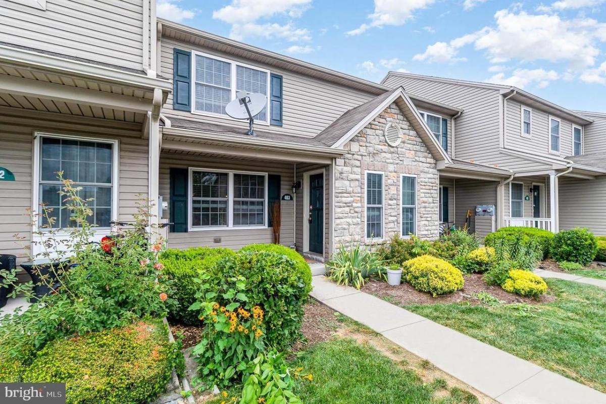 Townhouse for rent at 600 Yale St #403, Harrisburg, PA 17111