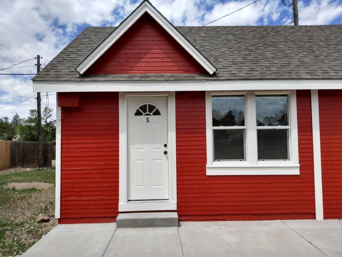 Apartment for rent at 405 11th Ave 5, Greeley, CO 80631