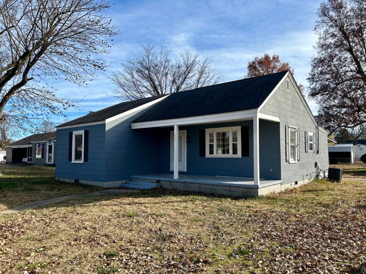 House for rent at 311 Helen St, Sikeston, MO 63801