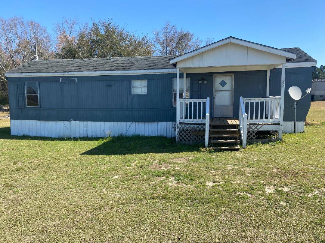 House for rent at 89 Wadell Smith Rd, Clarkton, NC 28433