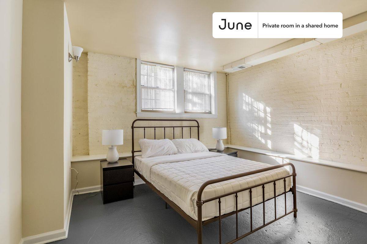 Apartment for rent at 1811 S St NW, Washington, DC 20009