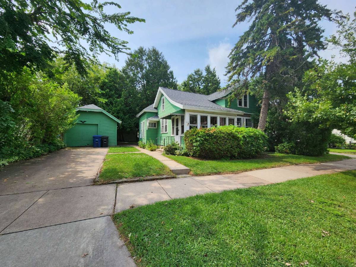 House for rent at 517 Evans St, Oshkosh, WI 54901