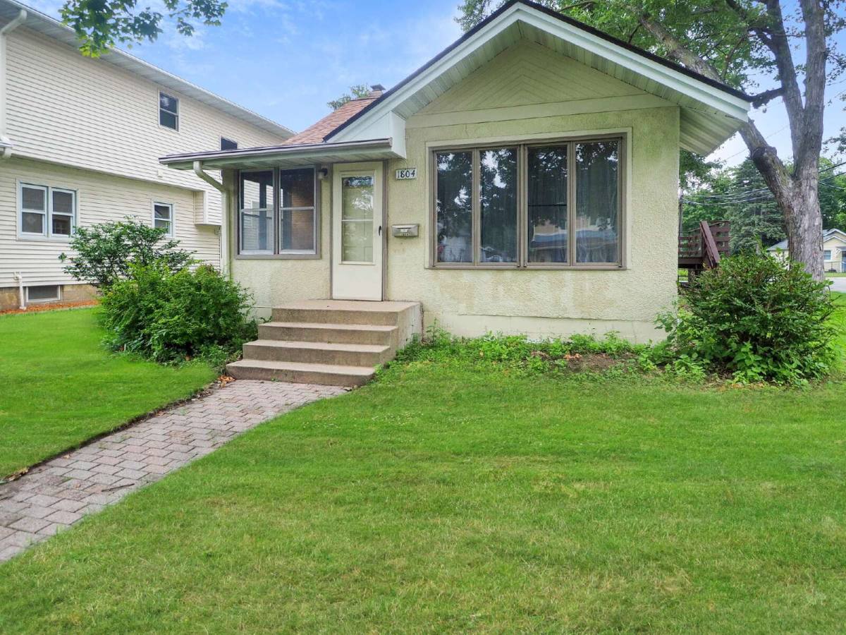 House for rent at 1804 Eustis St, Saint Paul, MN 55113