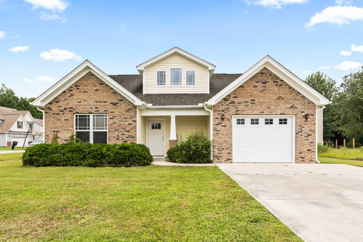 House for rent at 320 Hawks Bluff Dr, New Bern, NC 28560