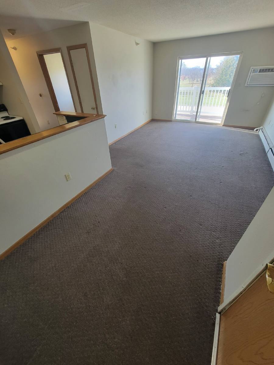 Apartment for rent at 410 13th Ave NW #25, Oelwein, IA 50662
