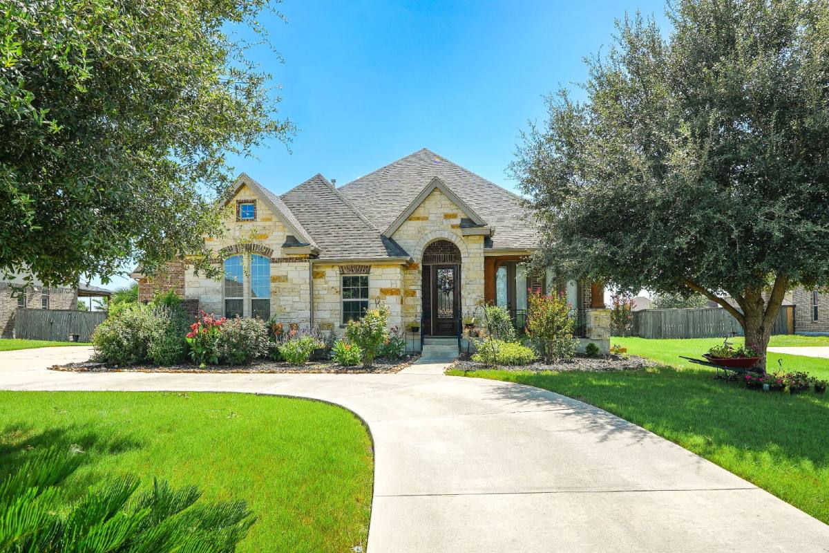 House for rent at 5919 Dewdrop Lane, Converse, TX 78109