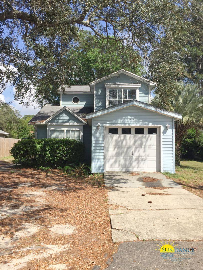 House for rent at 1913 Quince Ave, Niceville, FL 32578