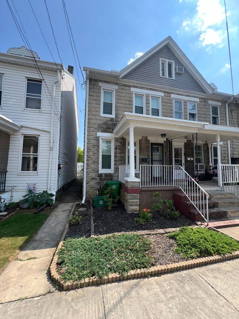 House for rent at 592 W Louther St, Carlisle, PA 17013