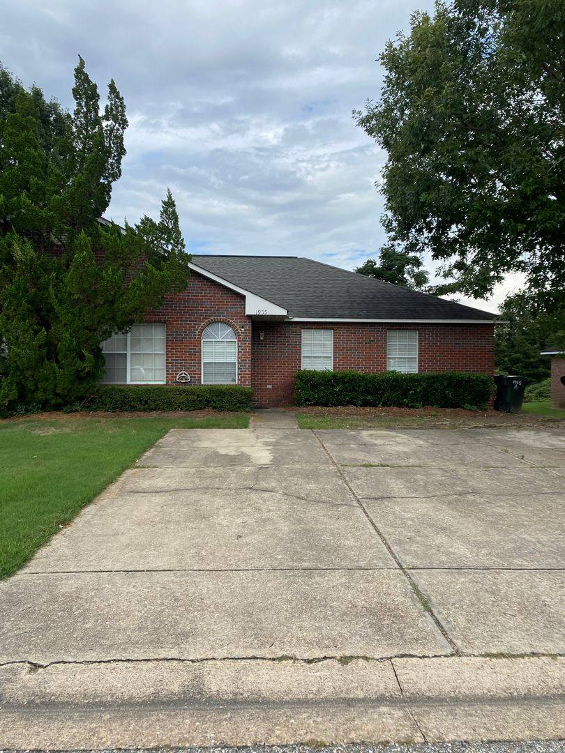 House for rent at 1955 Rosie St, Auburn, AL 36830