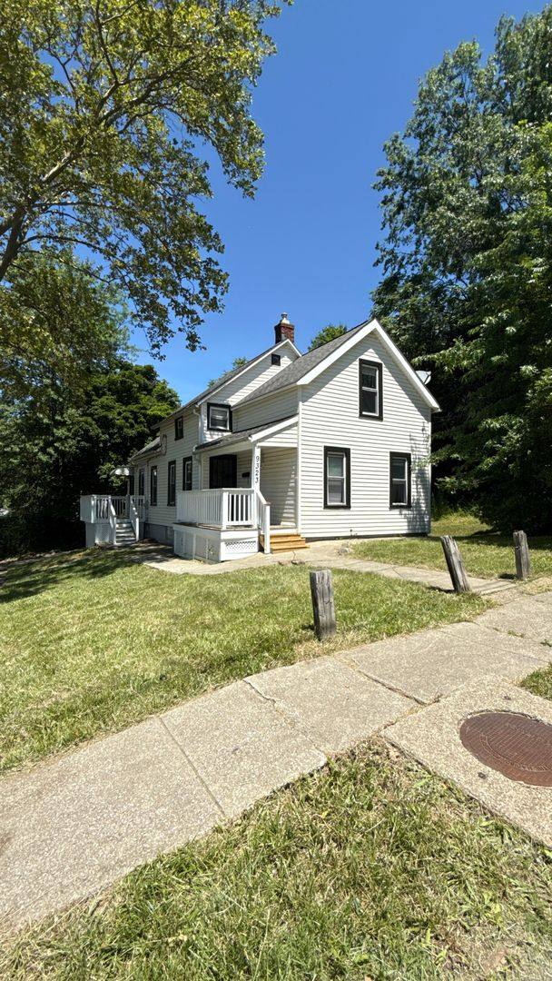 House for rent at 9323 Sophia Ave, Cleveland, OH 44104