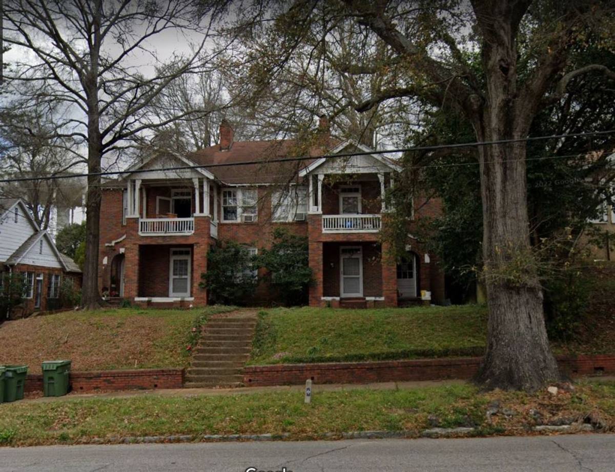 Apartment for rent at 1517-1525 Madison Ave, Montgomery, AL 36107