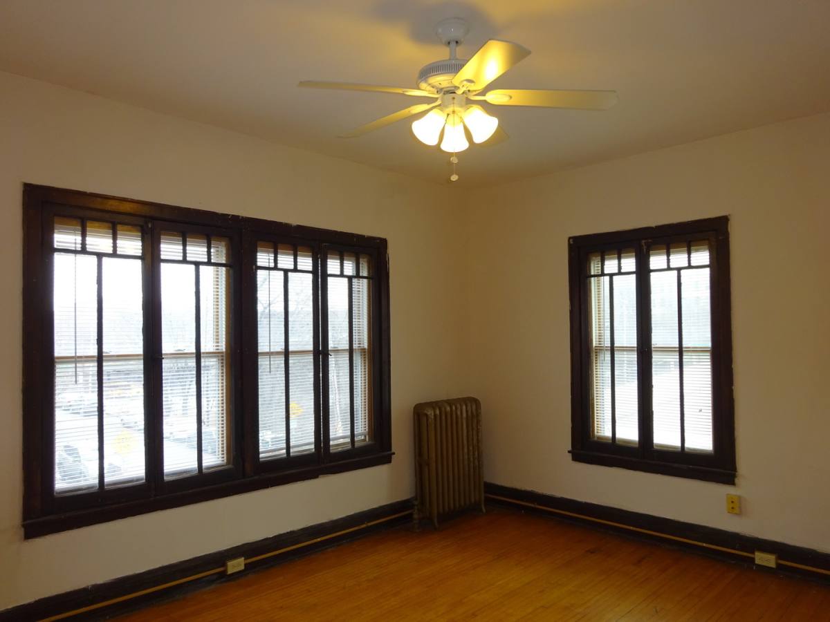 Apartment for rent at 1536 Lasalle Ave, Minneapolis, MN 55403