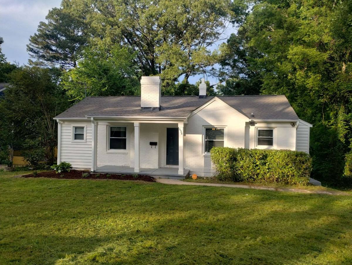 House for rent at 533 Ambassador St, Charlotte, NC 28208