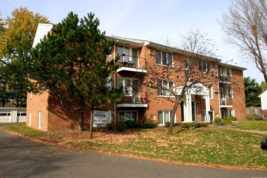 Apartment for rent at 8824 W 35th St, Minneapolis, MN 55426