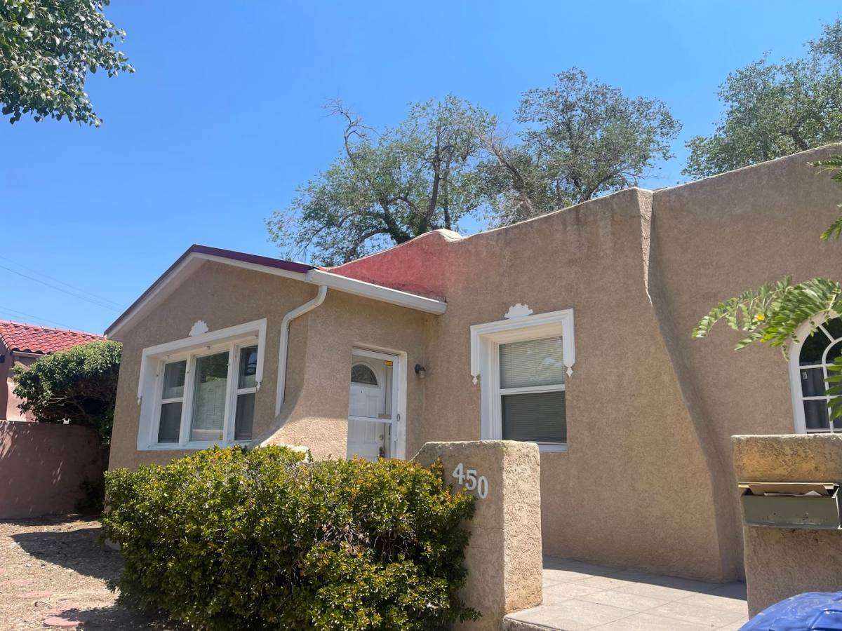 House for rent at 450 Sycamore St NE, Albuquerque, NM 87106