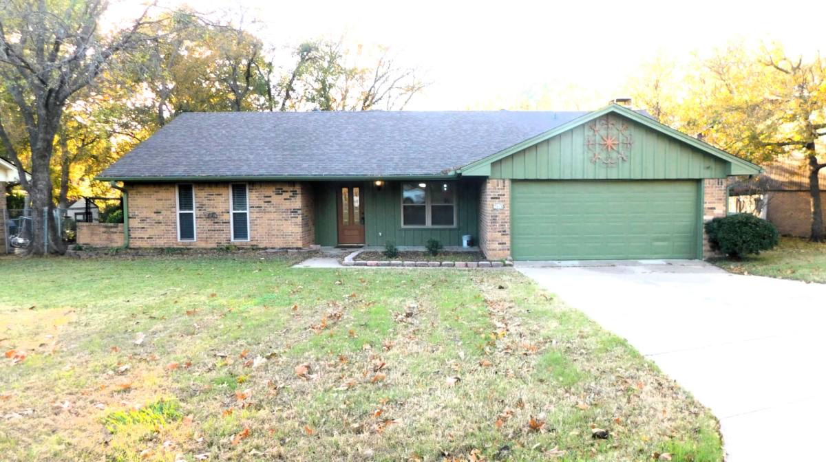 House for rent at 2914 N Ricketts St, Sherman, TX 75092