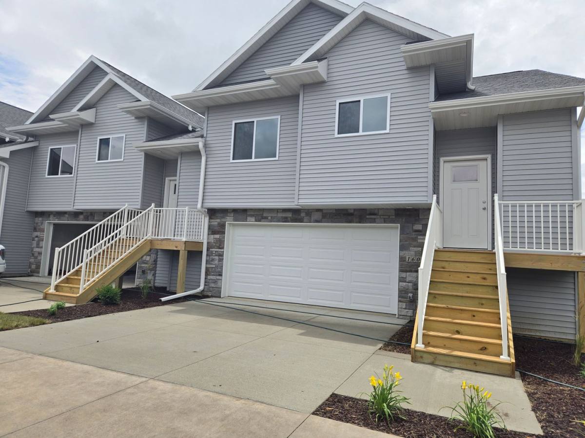 Apartment for rent at 1609-1615 Aspen Court, North Liberty, IA 52317