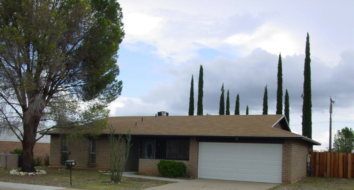House for rent at 295 Duchess Dr, Sierra Vista, AZ 85635