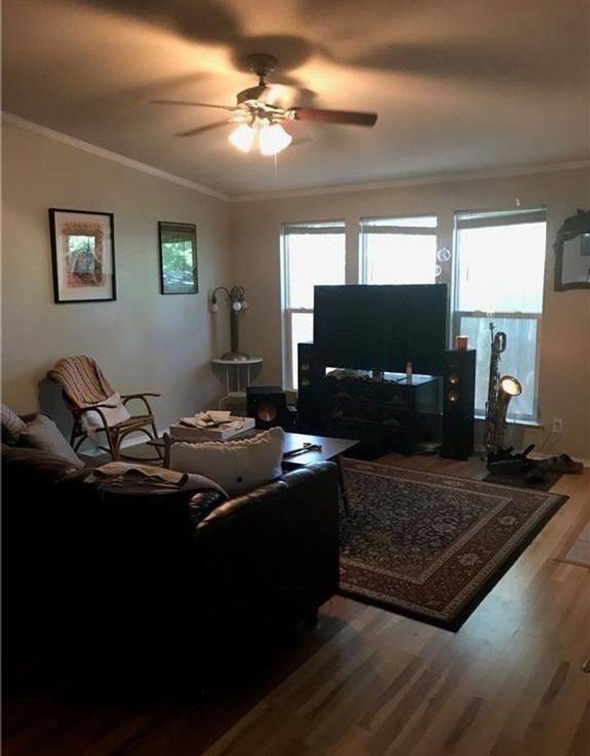 Townhouse for rent at 1410 Harvey St #B, Austin, TX 78702