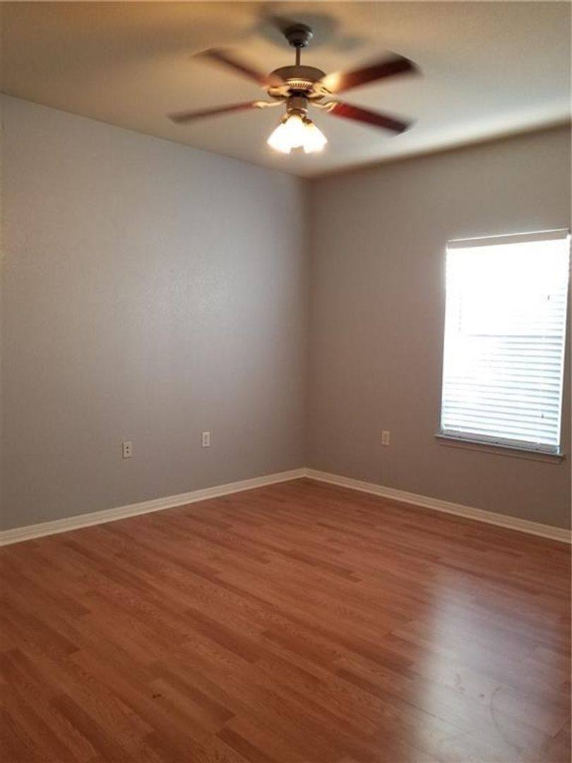 Townhouse for rent at 1707 Chestnut Ave #A, Austin, TX 78702