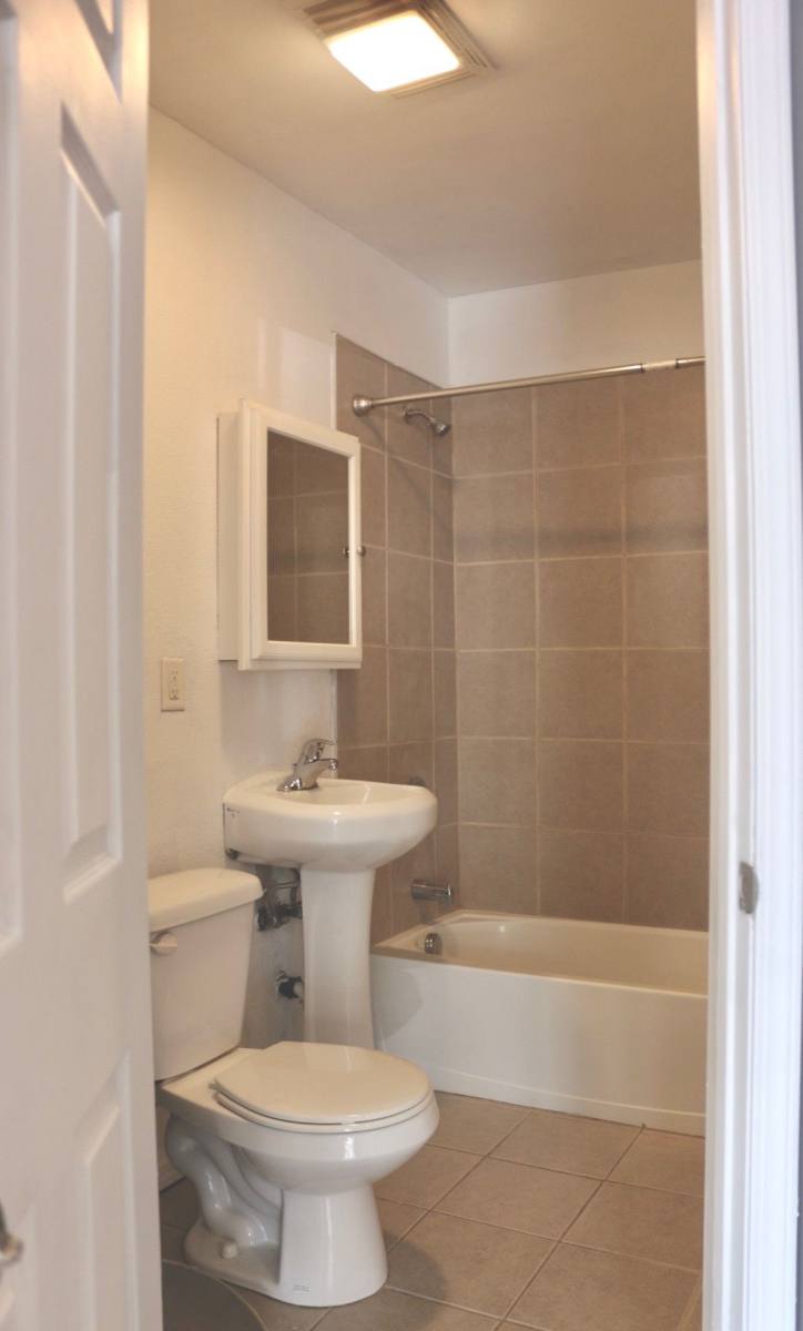Apartment for rent at 406 E Montgomery Ave, Spokane, WA 99207