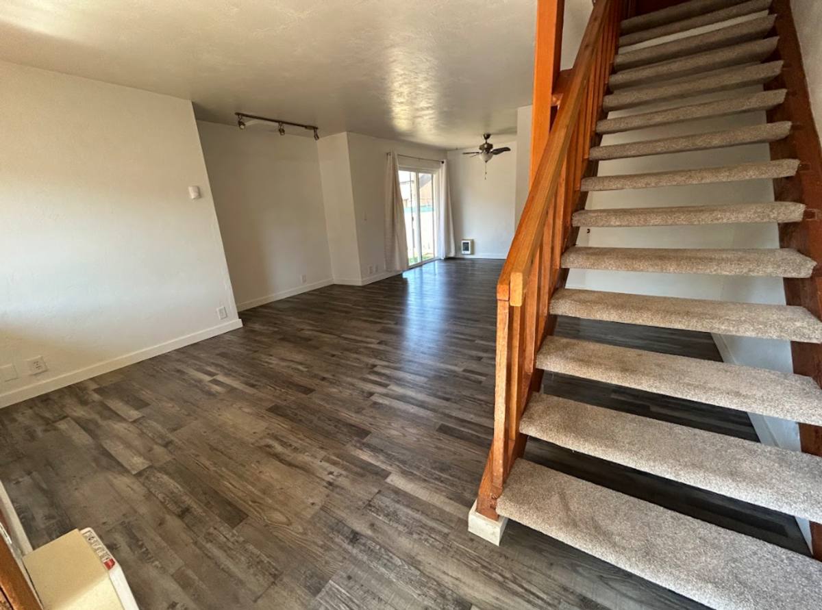 Apartment for rent at 658-660 Oakdale Ave, Springfield, OR 97477