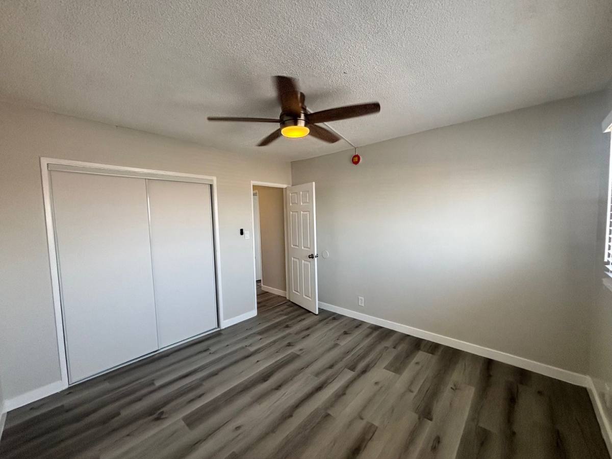 Apartment for rent at 6811 10th Ave, Los Angeles, CA 90043