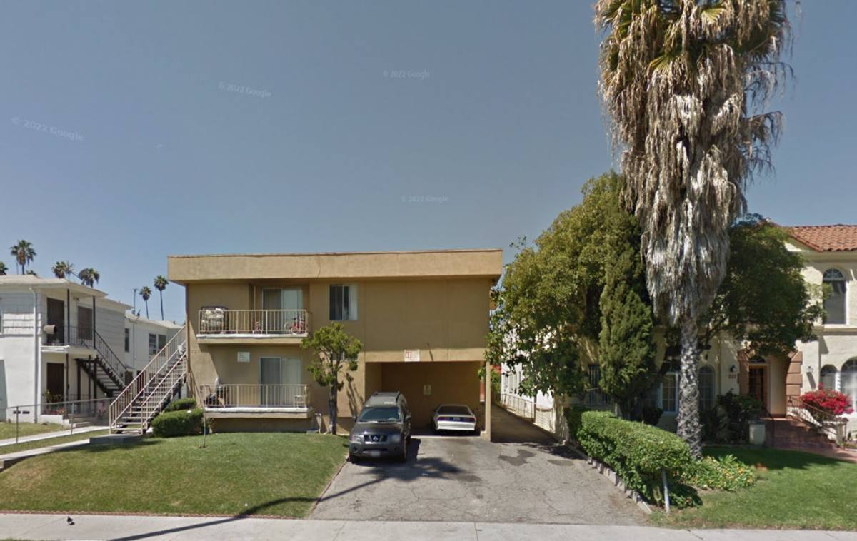 Apartment for rent at 221 N Berendo St, Los Angeles, CA 90004