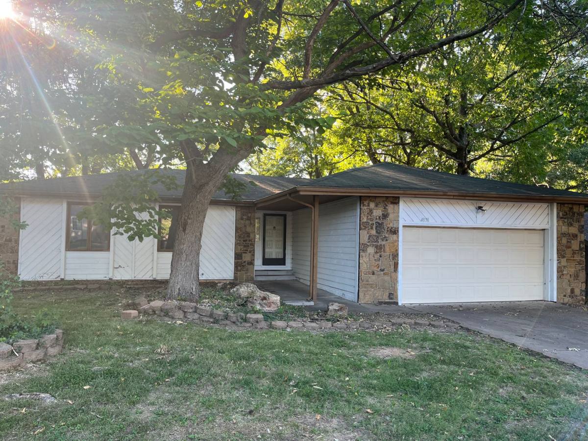 House for rent at 4839 S Louise Rd, Brookline, MO 65619