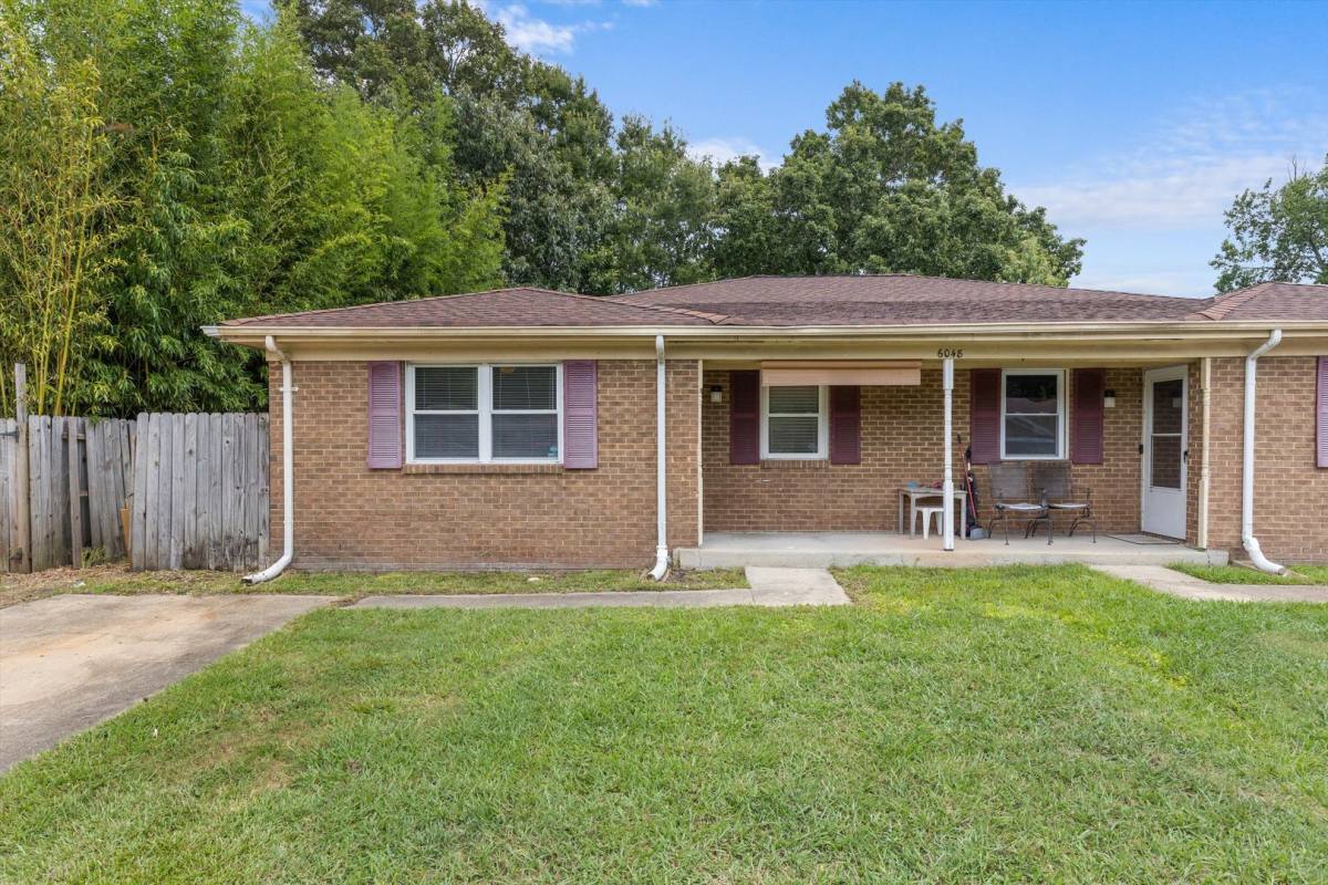 Apartment for rent at 6048 Brookwood Dr, Suffolk, VA 23435