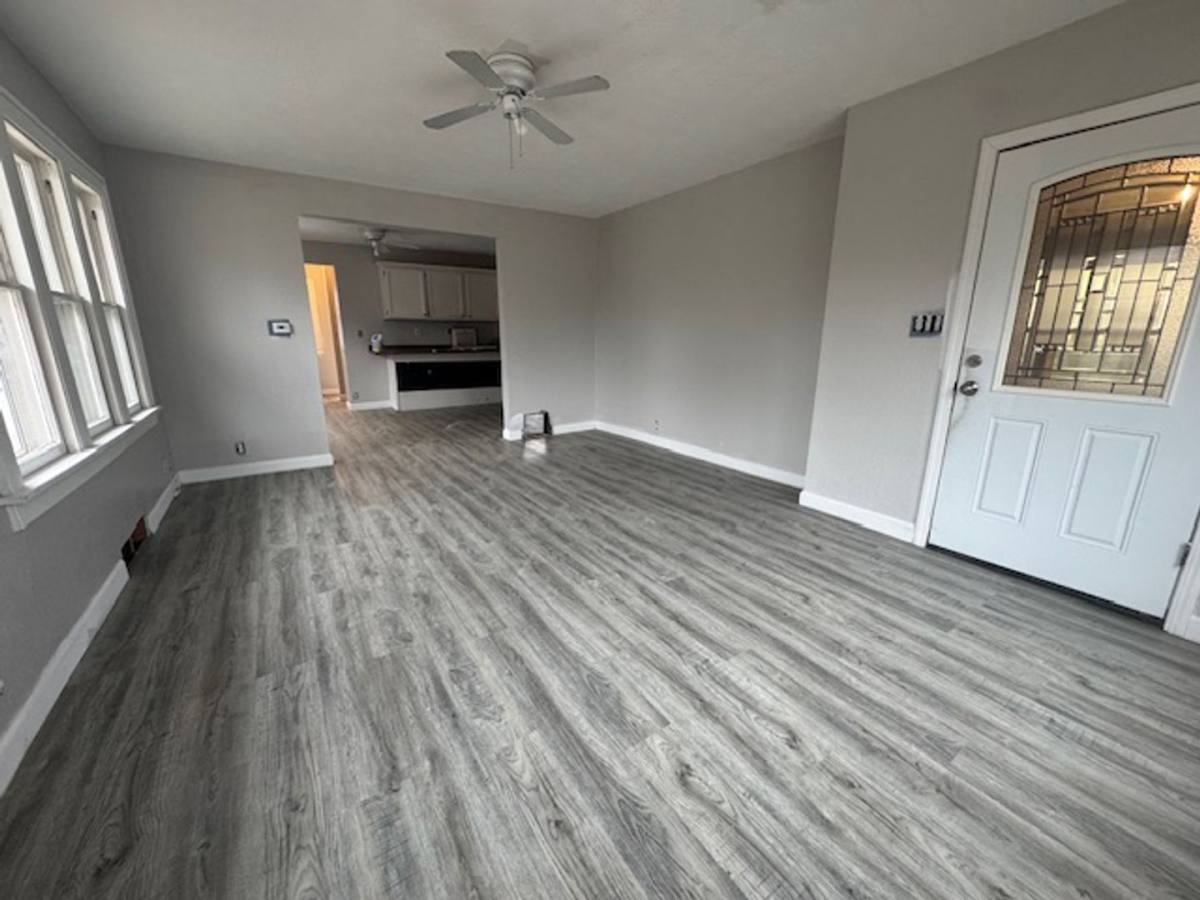 House for rent at 1803 S Phillips Ave, Sioux Falls, SD 57106
