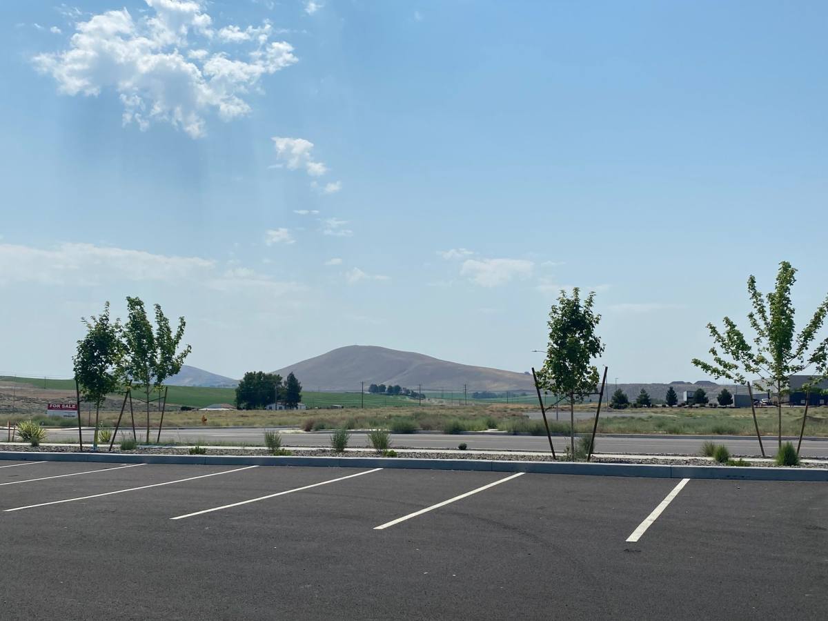 Apartment for rent at 7850 Paradise Way, West Richland, WA 99353