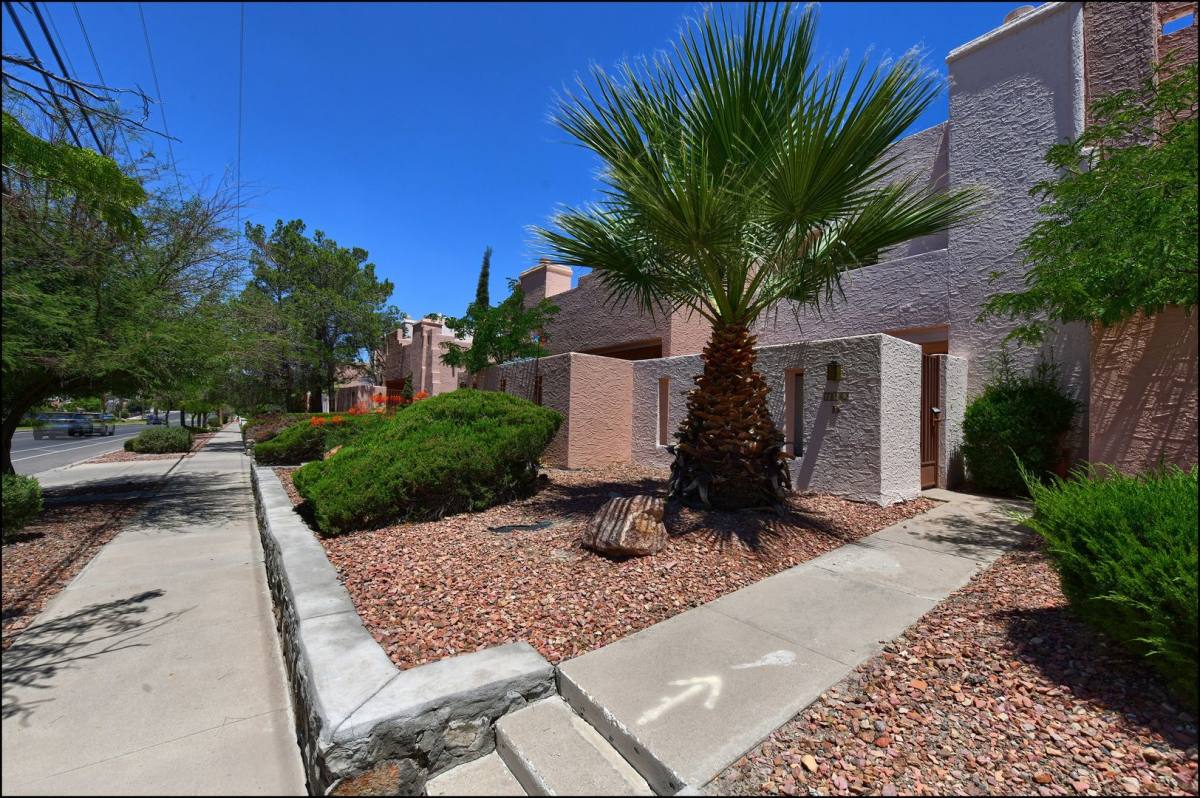 House for rent at 710 N Resler D, El Paso, TX 79912