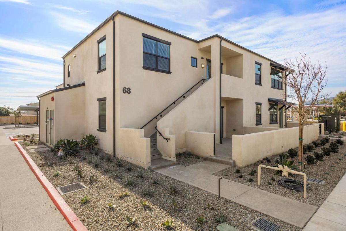 Apartment for rent at 68 & 86 Kellogg St, Ventura, CA 93001