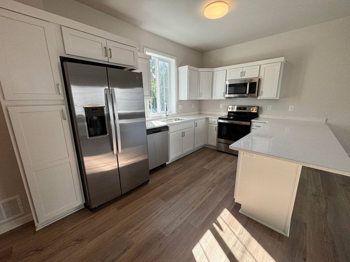 Townhouse for rent at 707 10th Ave N, Fargo, ND 58102
