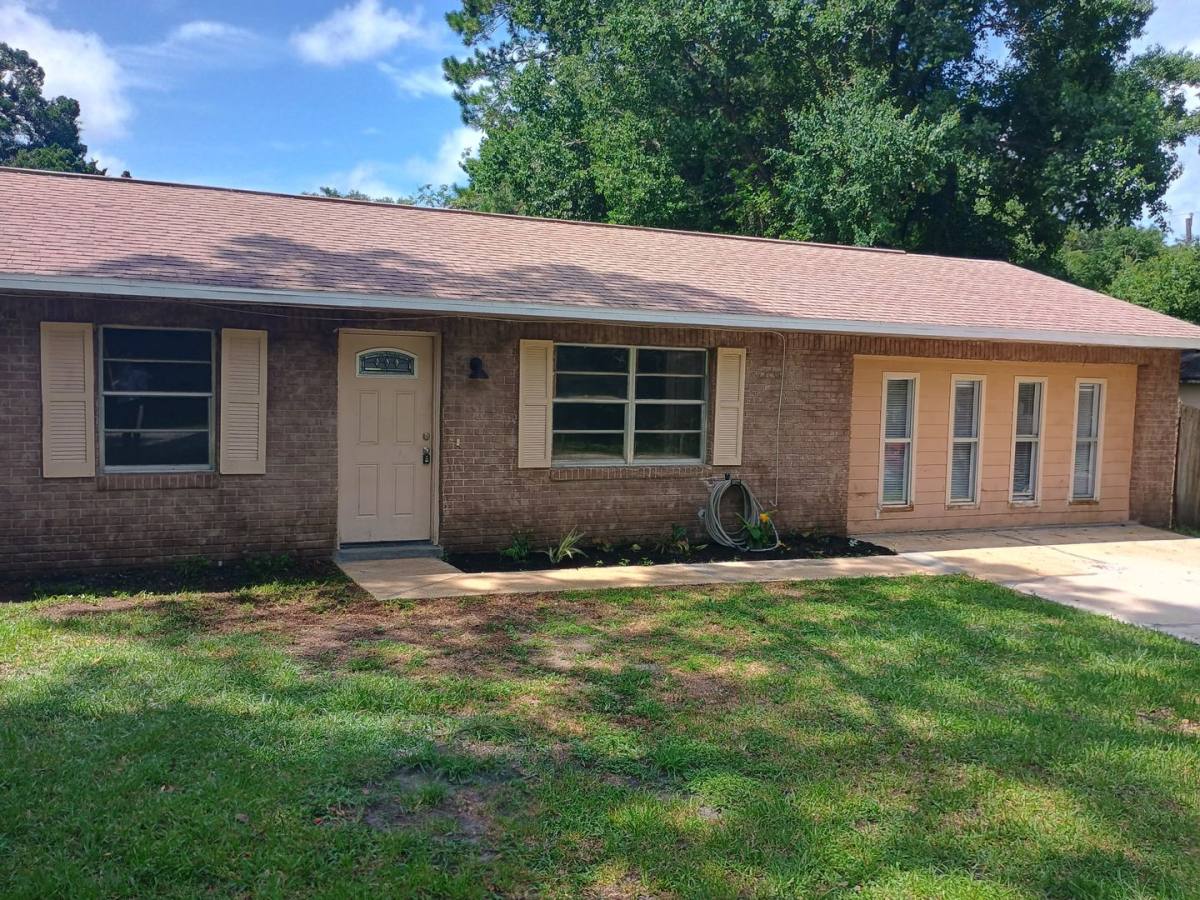 House for rent at 27262 Dale Ave, Brooksville, FL 34602