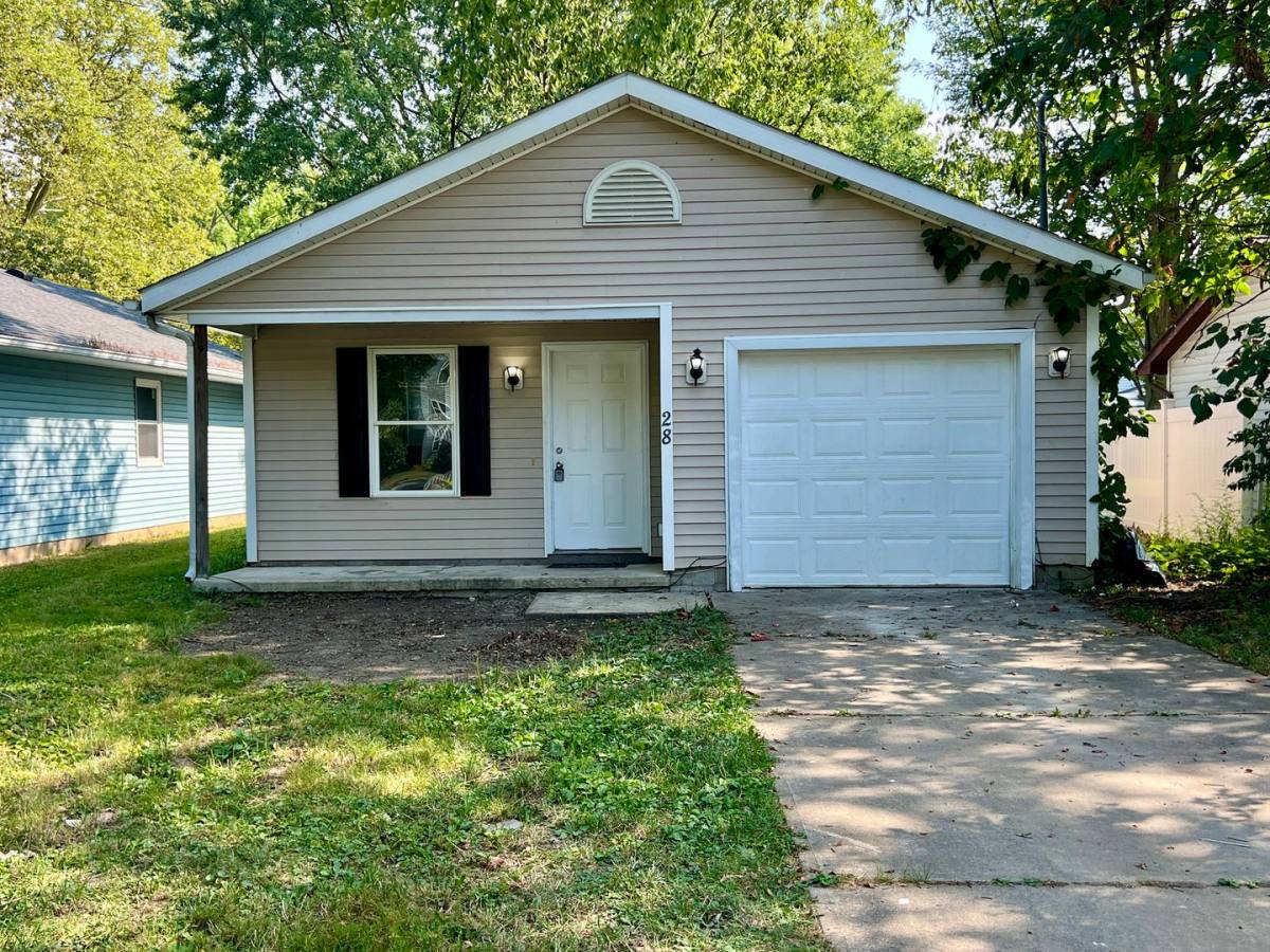 House for rent at 28 Sycamore Dr, Painesville, OH 44077