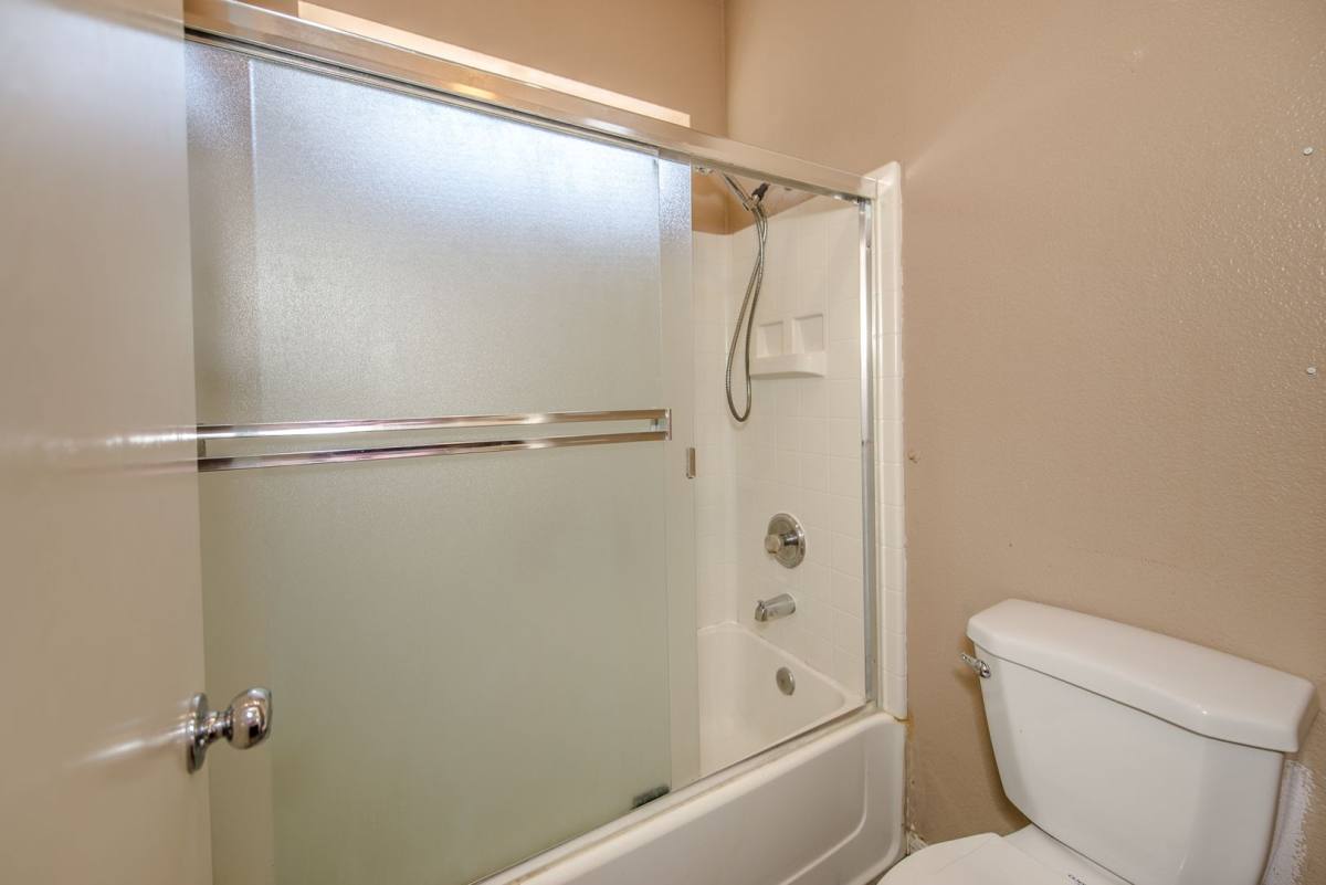 House for rent at 885 Dinsdale Circle, Woodland, CA 95776