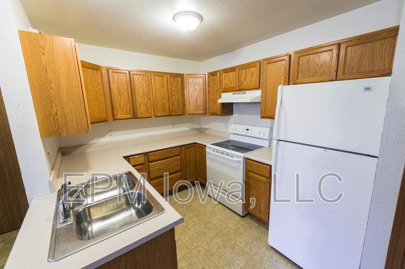 Apartment for rent at 611 Johnson St #8, Waterloo, IA 50702