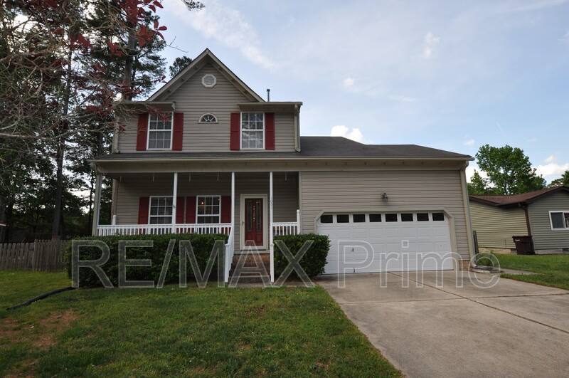 House for rent at 1051 Washington Dr, Chesapeake, VA 23322