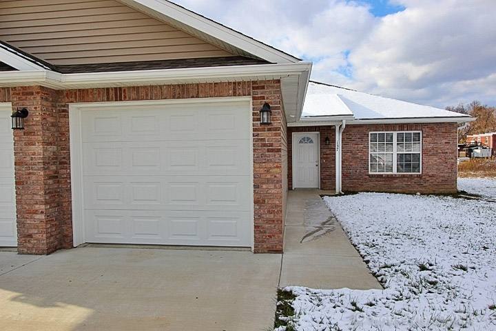 Apartment for rent at 165 167 Founders Court, Cape Girardeau, MO 63701