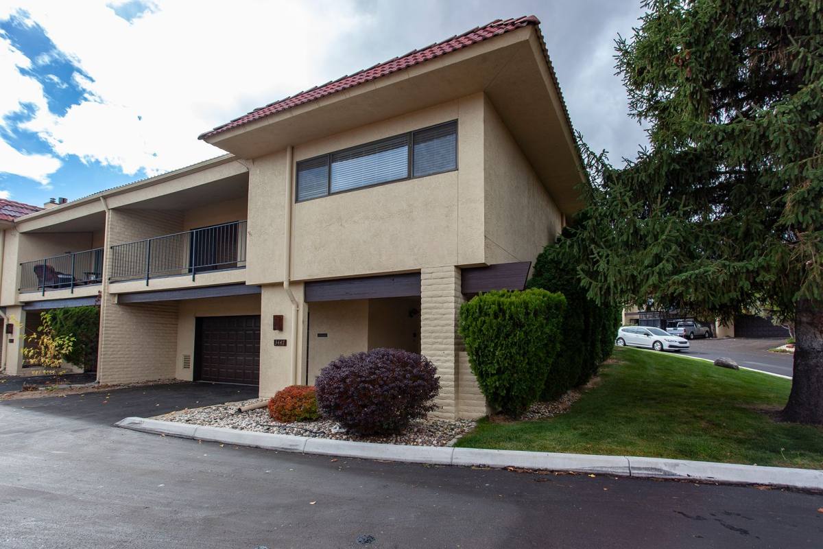 Townhouse for rent at 3447 Skyline Blvd, Reno, NV 89509