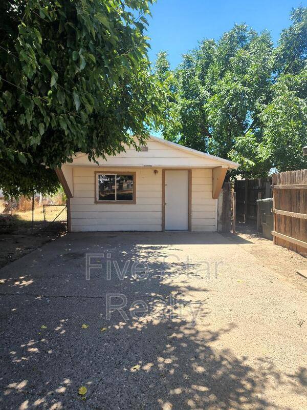 House for rent at 1570 A 3rd St, Olivehurst, CA 95961