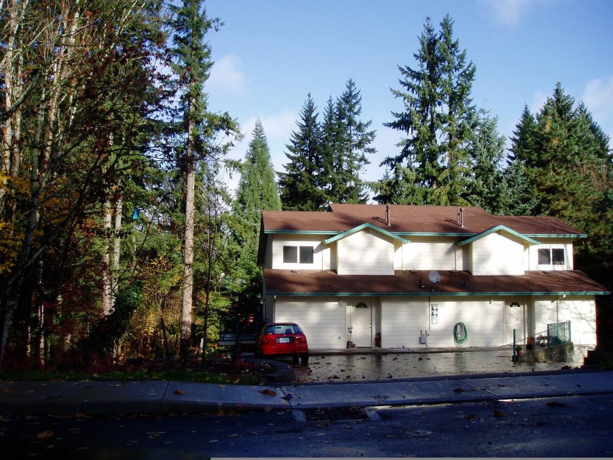 Apartment for rent at 39261-65 Hood St, Sandy, OR 97055