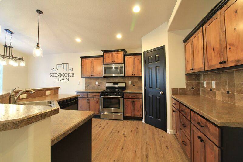 House for rent at 544 Lakerose Loop, Richland, WA 99352
